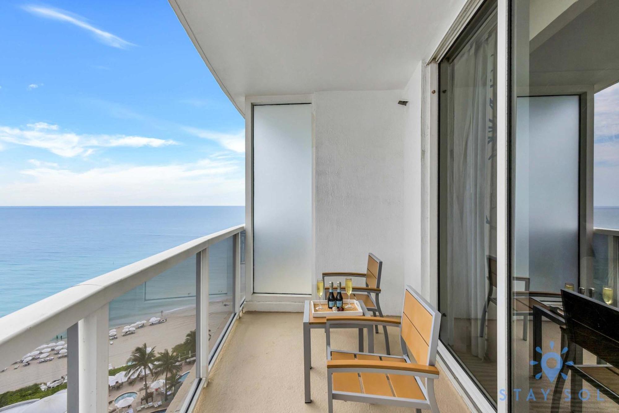 Deluxe Studio Ocean View Premium Amenities Villa Sunny Isles Beach Exterior photo